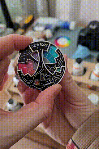 🔥Letzter Tag: KAUFE 2 ERHALTE 1 GRATIS – 🌈Farbenfroher Fidget-Emaille-Pin (✨Ein Rad mit 20 Farbtönen)